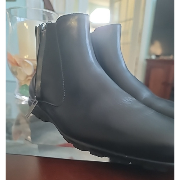 Salvatore Ferragamo Men\'s Leather Black Boot Size 8 EE Side Zip main image 4
